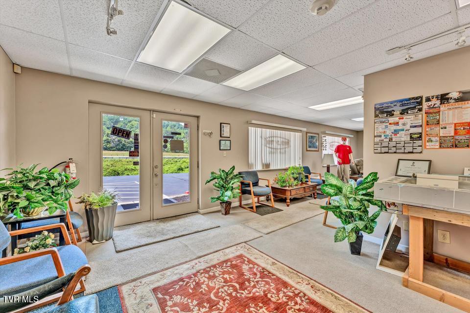 Photo #7: 122 Circle Drive