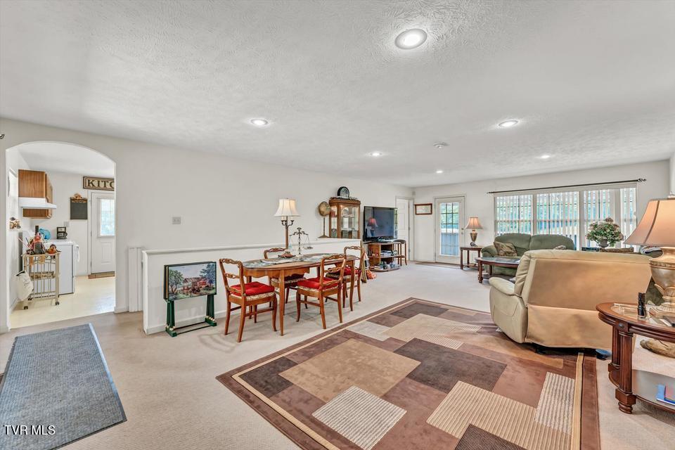 Photo #16: 122 Circle Drive