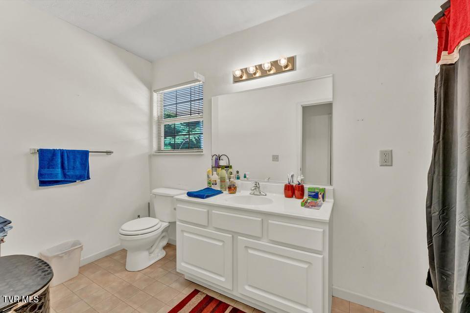 Photo #24: 122 Circle Drive