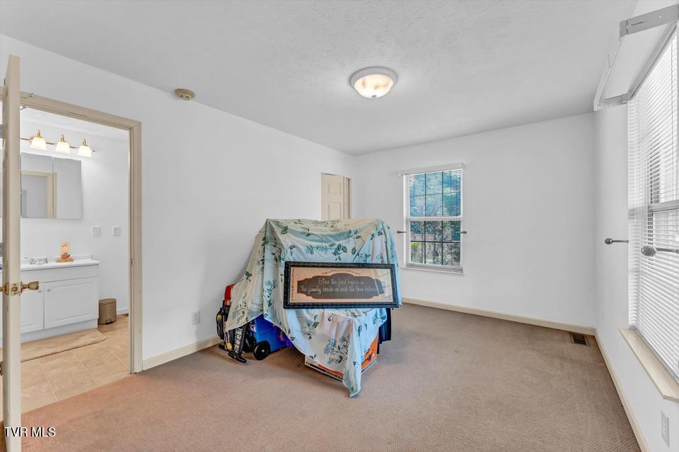 Photo #25: 122 Circle Drive