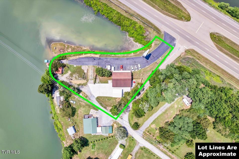 Photo #2: 122 Circle Drive