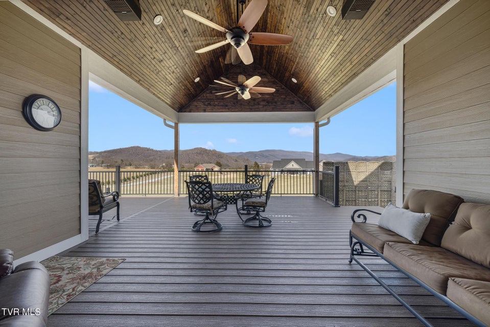 Photo #14: 132 Hamilton Road