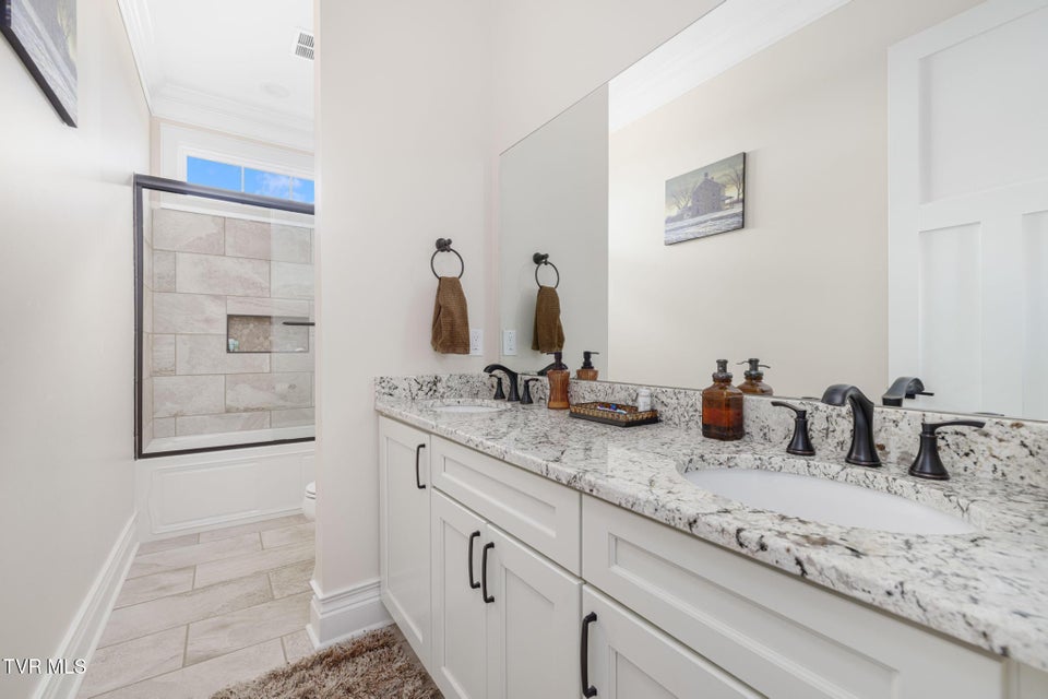 Photo #22: 132 Hamilton Road