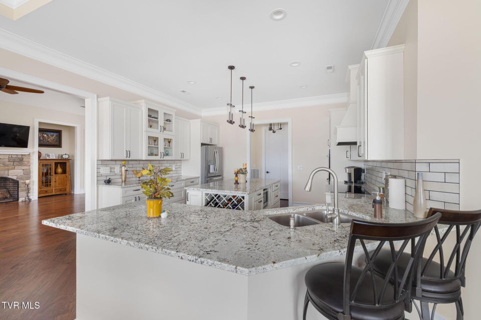 Photo #44: 132 Hamilton Road