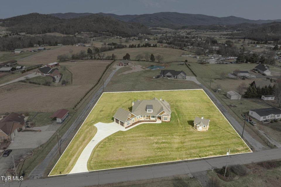 Photo #72: 132 Hamilton Road