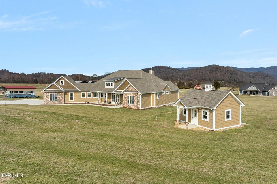 Photo #75: 132 Hamilton Road