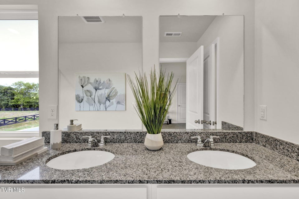 Photo #22: 95 Wisteria Drive 