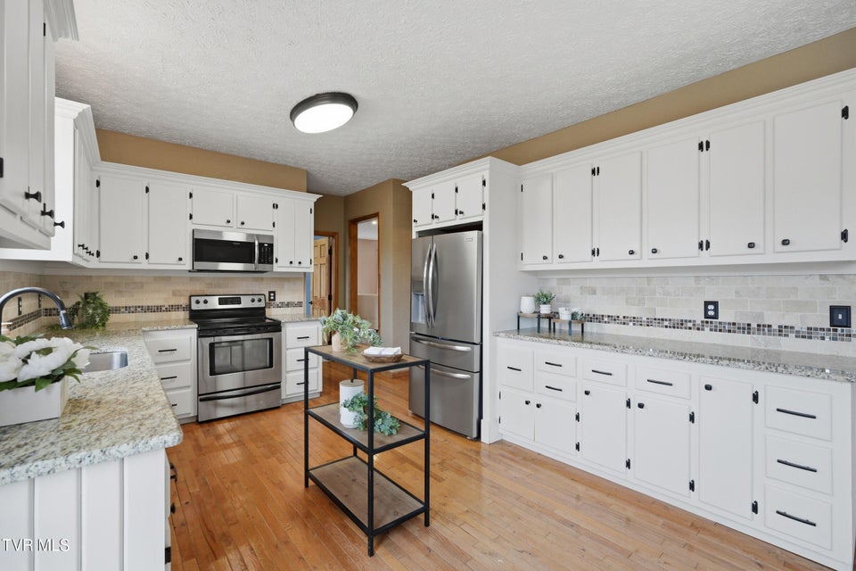 Photo #14: 11515 Frederick Road