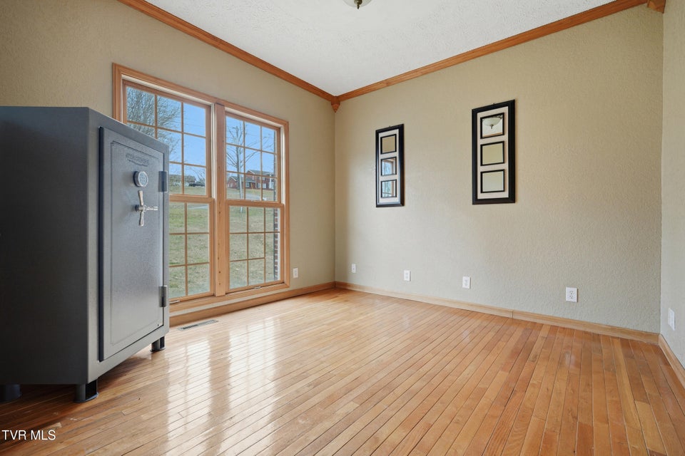 Photo #31: 11515 Frederick Road