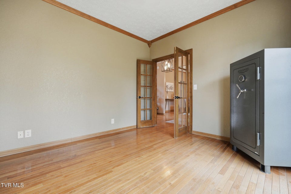 Photo #32: 11515 Frederick Road