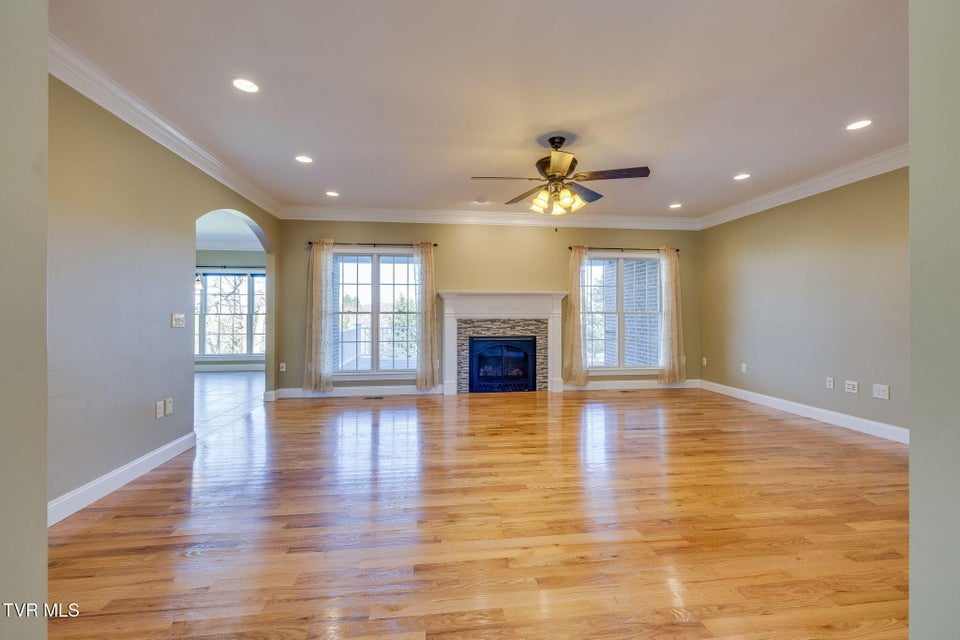 Photo #8: 140 Sugarcane Lane