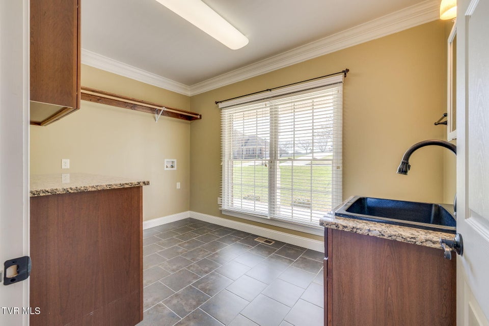 Photo #33: 140 Sugarcane Lane