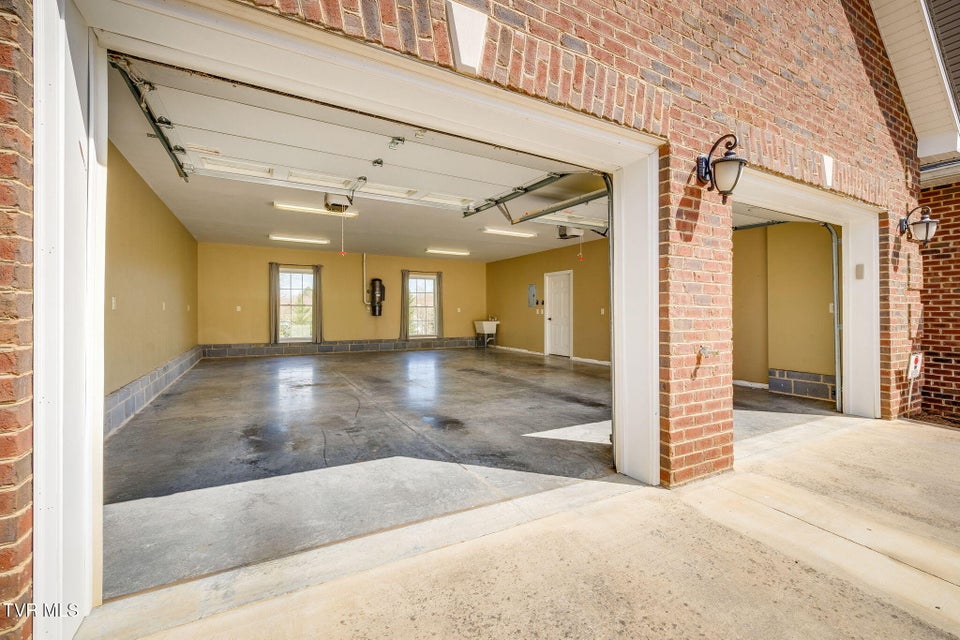 Photo #65: 140 Sugarcane Lane