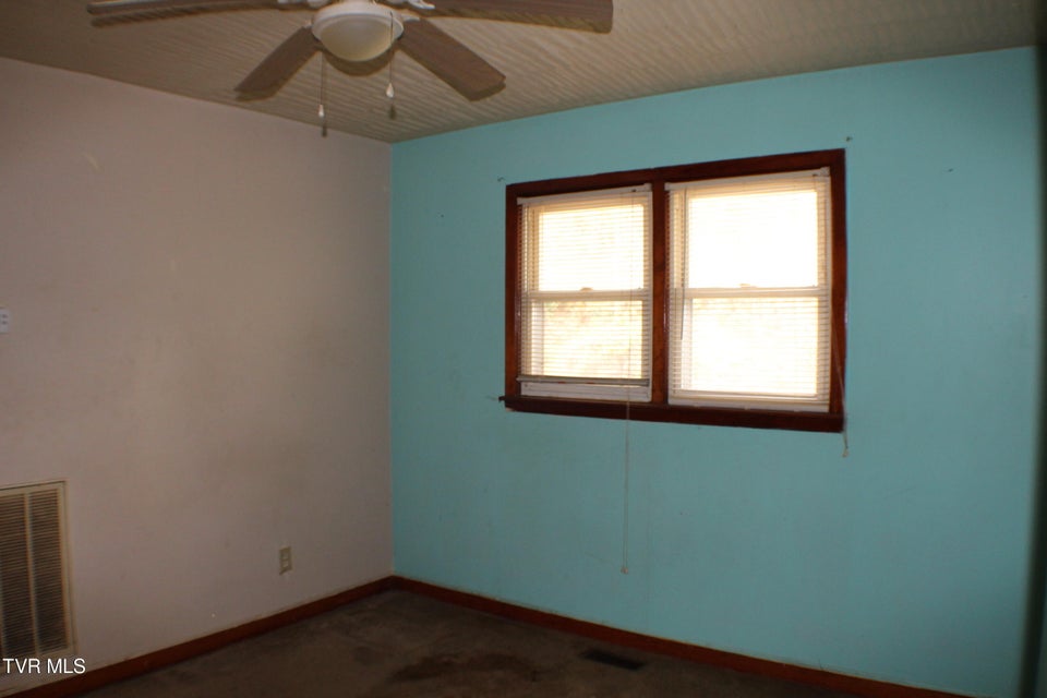 Photo #12: 3988 Memorial Boulevard