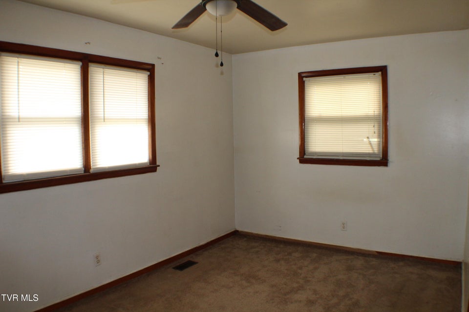 Photo #13: 3988 Memorial Boulevard