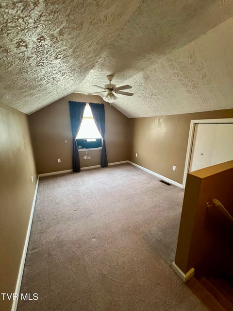 Photo #10: 660 Beaverview Drive