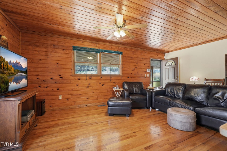 Photo #9: 1505 Williams Hollow Road