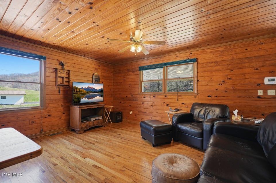 Photo #10: 1505 Williams Hollow Road