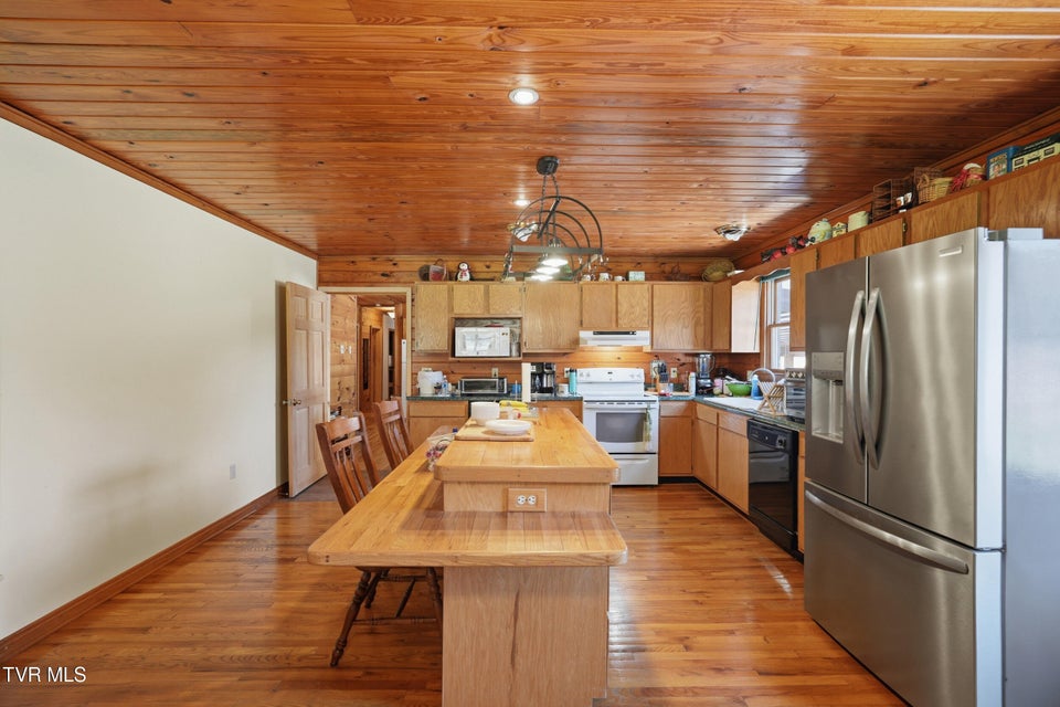 Photo #13: 1505 Williams Hollow Road