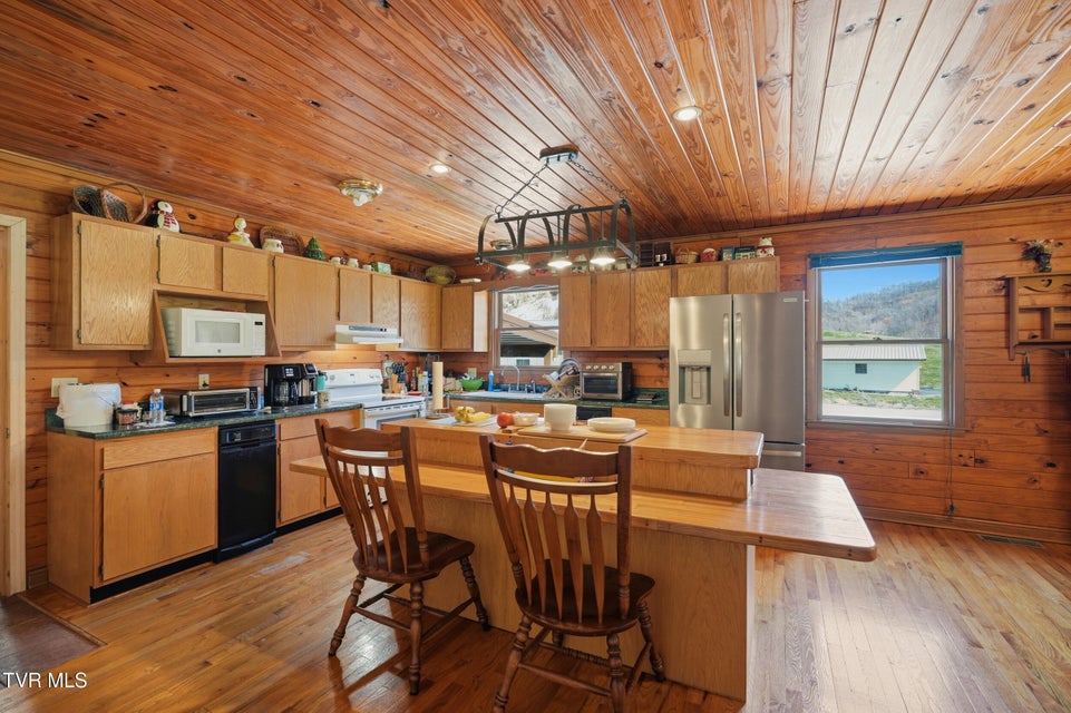 Photo #14: 1505 Williams Hollow Road