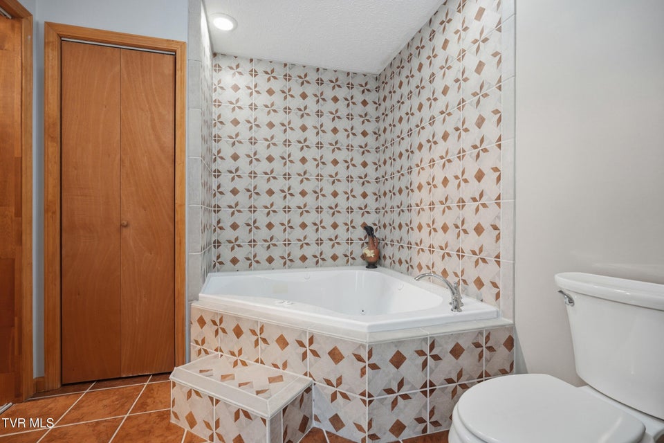 Photo #31: 1505 Williams Hollow Road