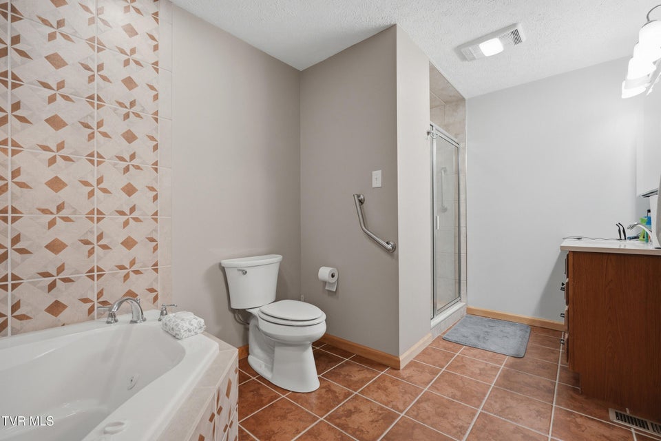 Photo #36: 1505 Williams Hollow Road