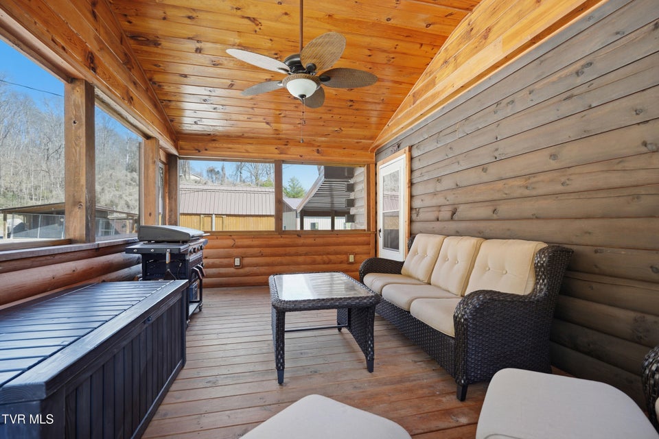 Photo #46: 1505 Williams Hollow Road