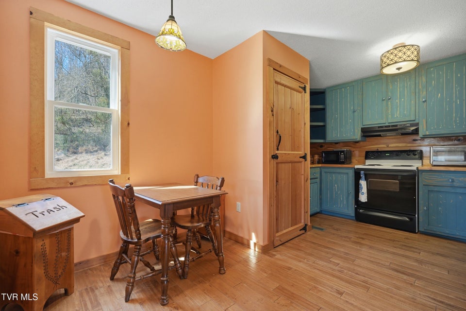 Photo #57: 1505 Williams Hollow Road