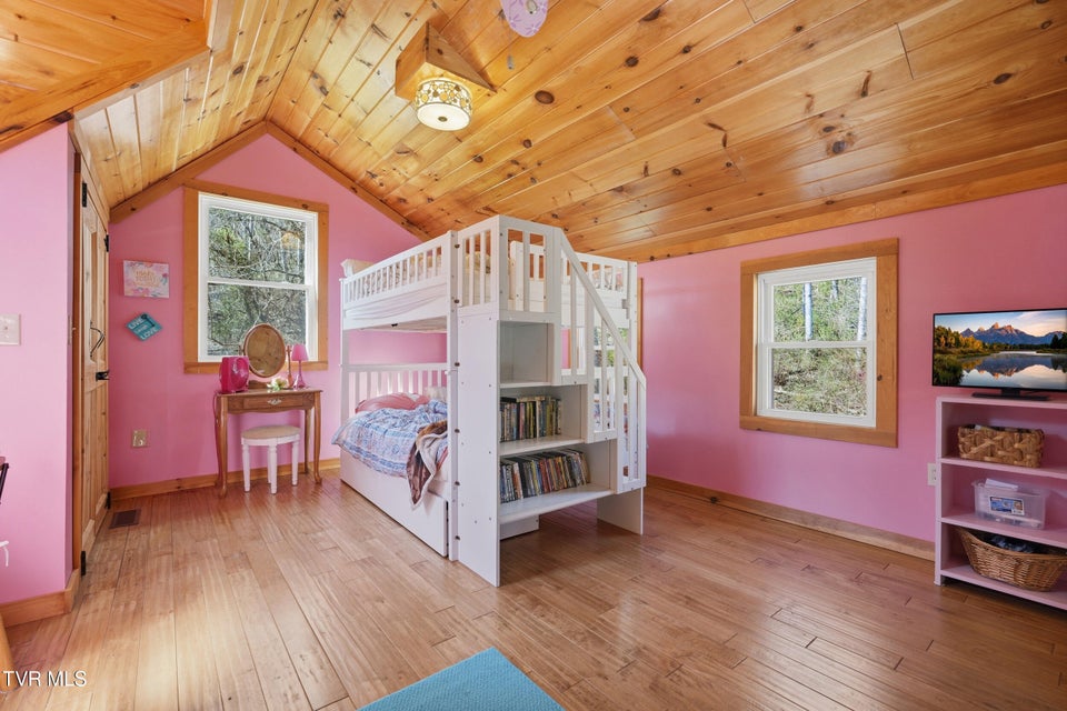 Photo #63: 1505 Williams Hollow Road