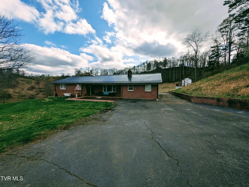 Photo #3: 246 The New Road