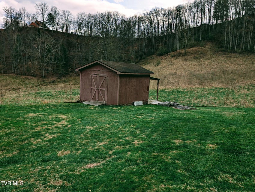 Photo #13: 246 The New Road