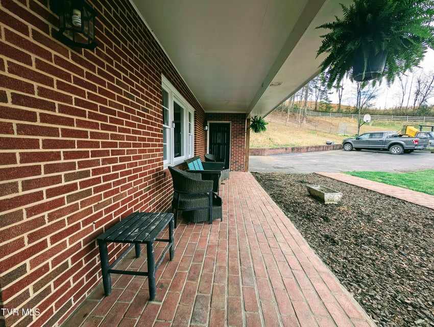 Photo #24: 246 The New Road