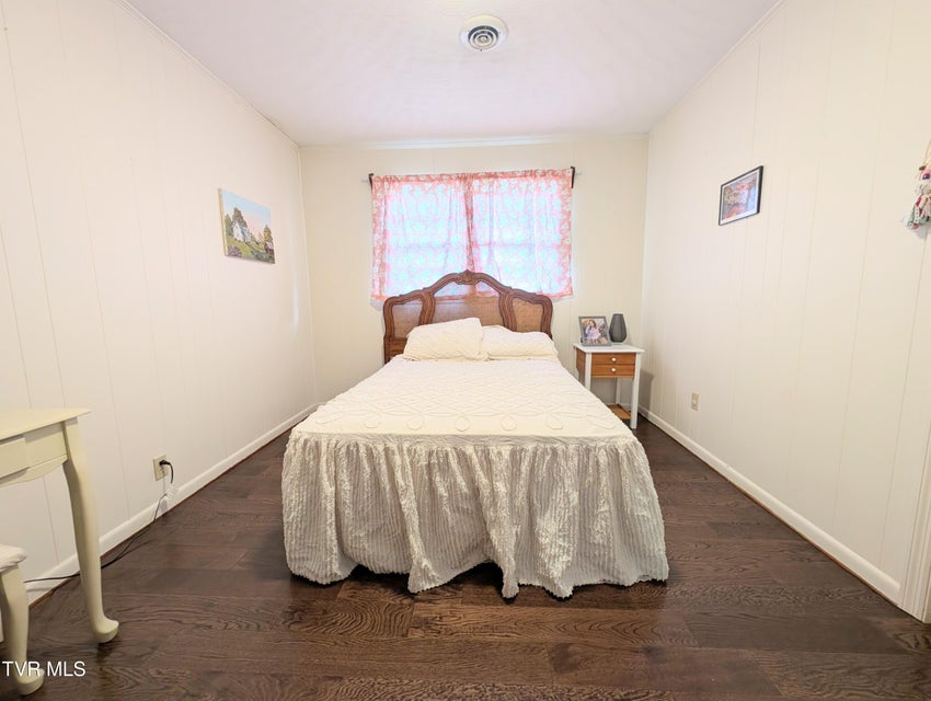 Photo #46: 246 The New Road