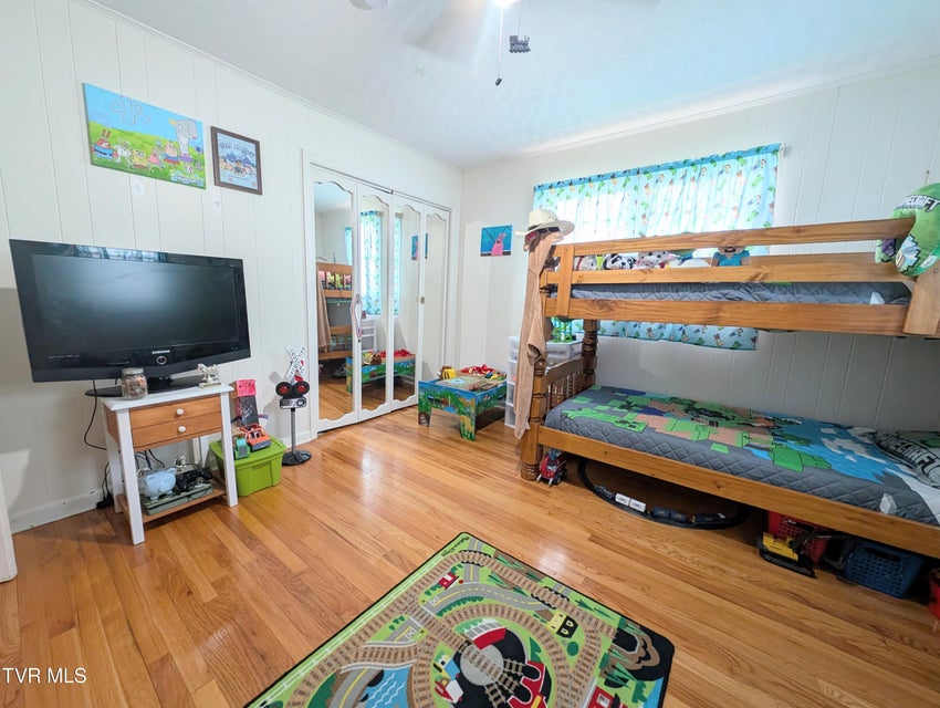 Photo #48: 246 The New Road