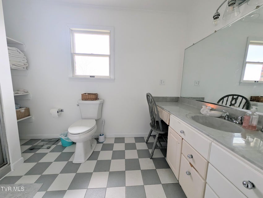 Photo #54: 246 The New Road