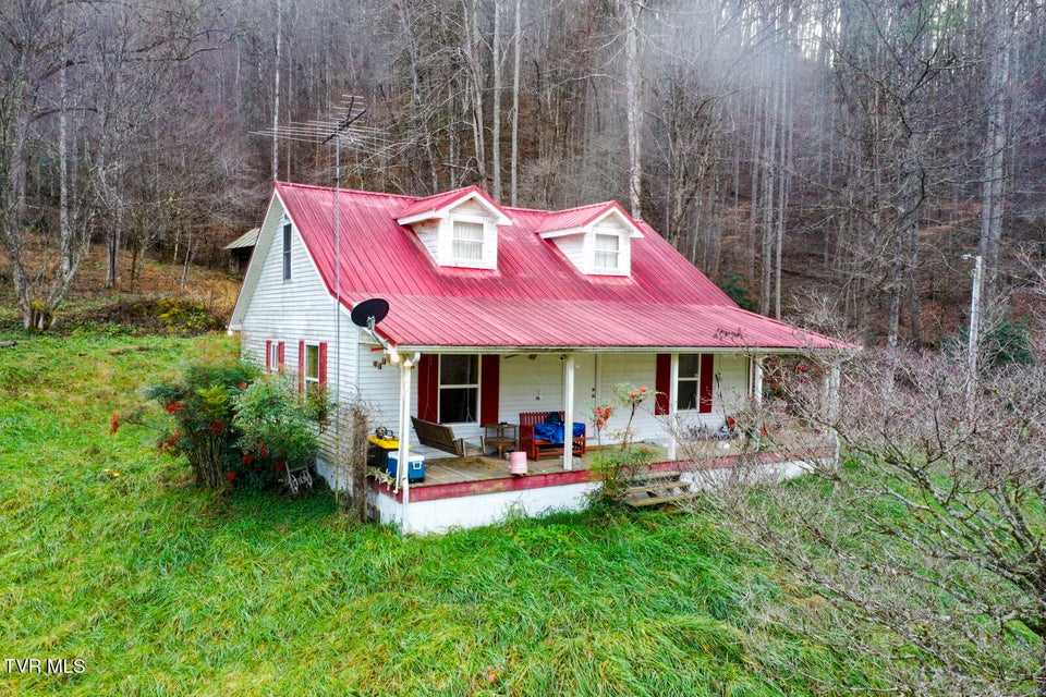 Photo #3: 709 Johns Creek Road