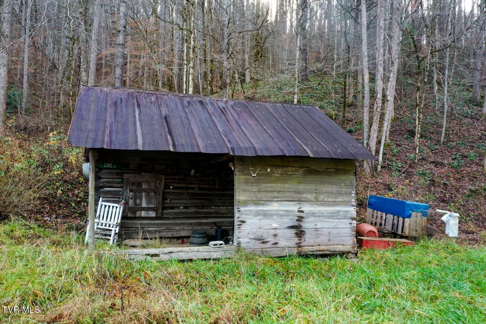 Photo #5: 709 Johns Creek Road