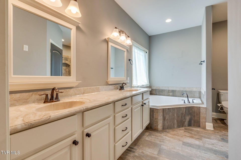 Photo #20: 1276 Savin Falls