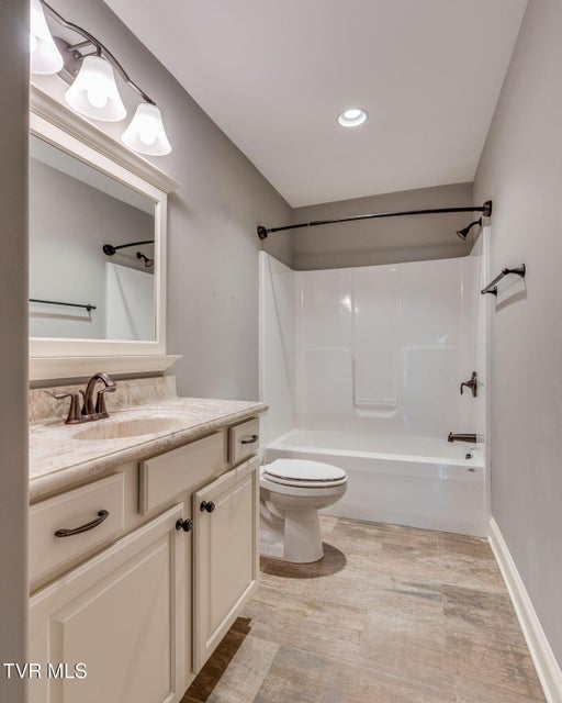 Photo #25: 1276 Savin Falls