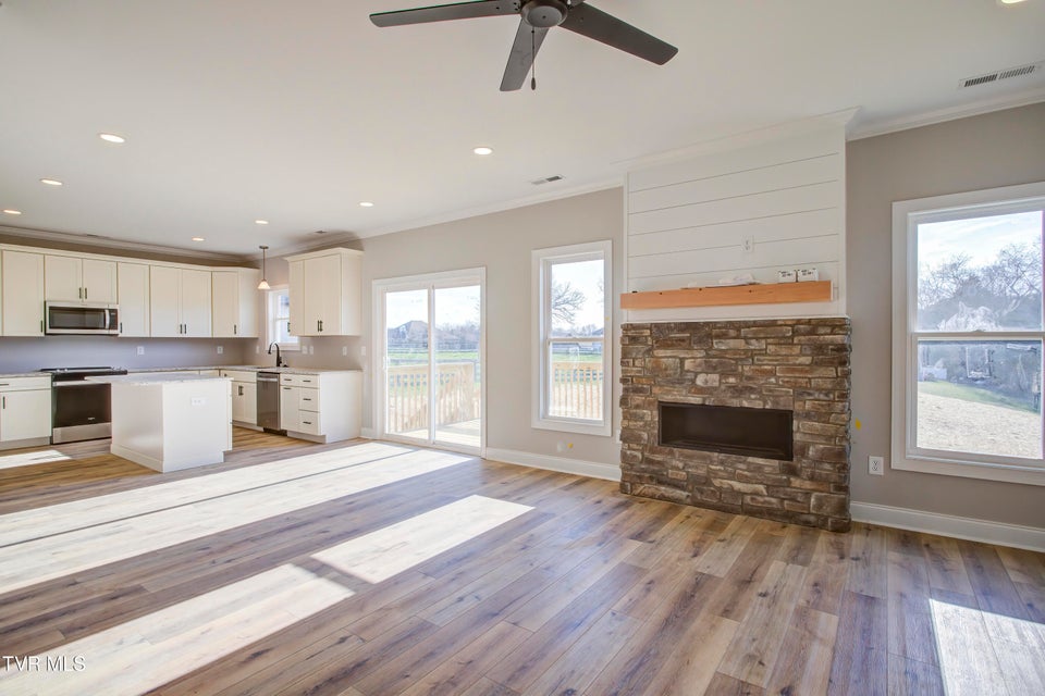 Photo #8: 943 Sugar Hollow Road