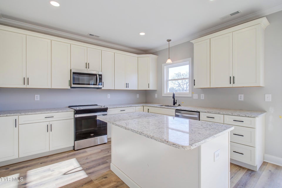 Photo #10: 943 Sugar Hollow Road