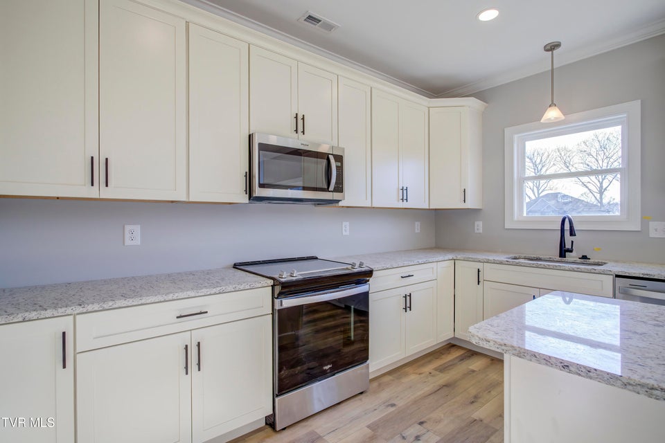 Photo #12: 943 Sugar Hollow Road