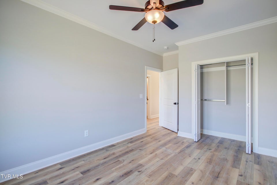 Photo #27: 943 Sugar Hollow Road