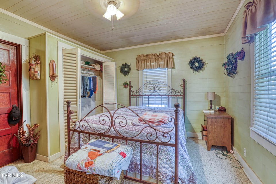 Photo #24: 660 Goshen Valley Road