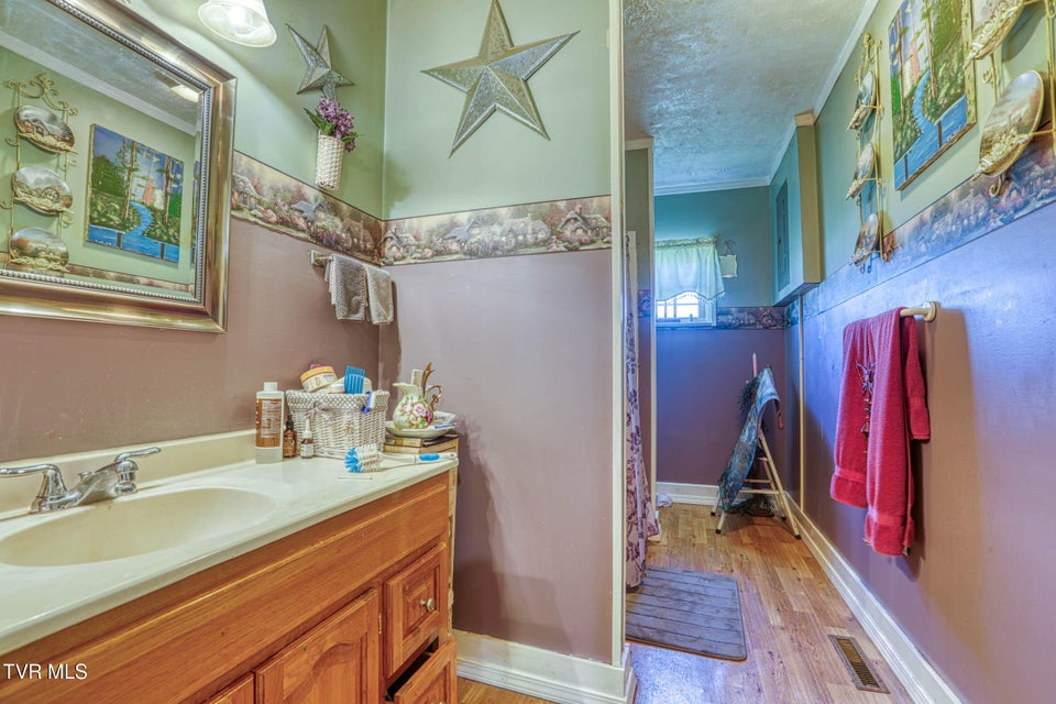 Photo #28: 660 Goshen Valley Road