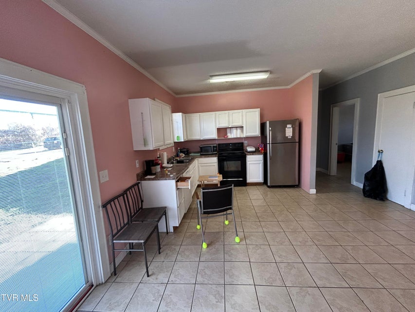 Photo #3: 2330 Side Avenue