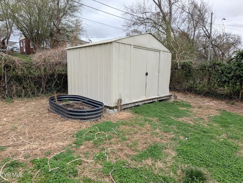 Photo #10: 1944 Greenway Street