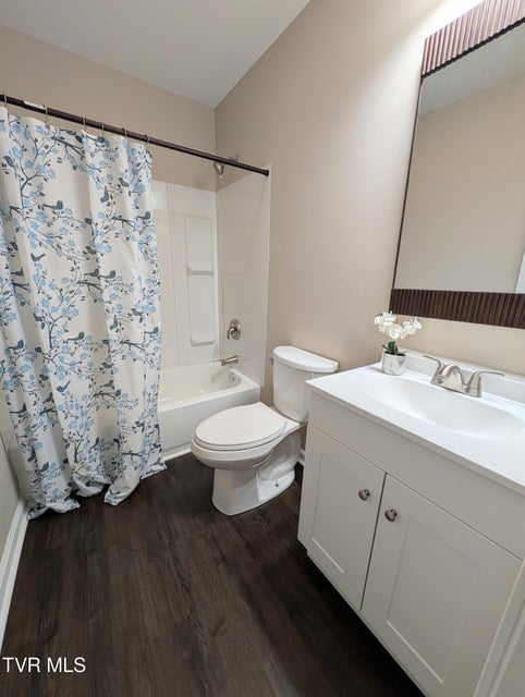 Photo #23: 1944 Greenway Street