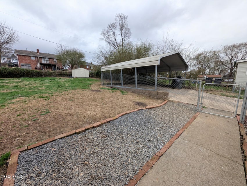 Photo #32: 1944 Greenway Street