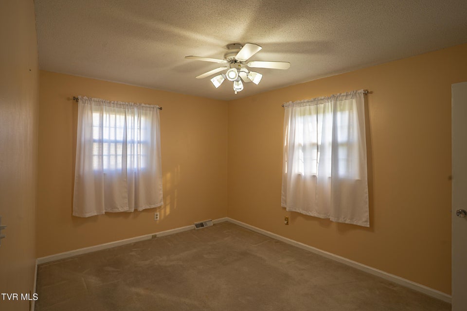 Photo #18: 111 Fairlawn Drive